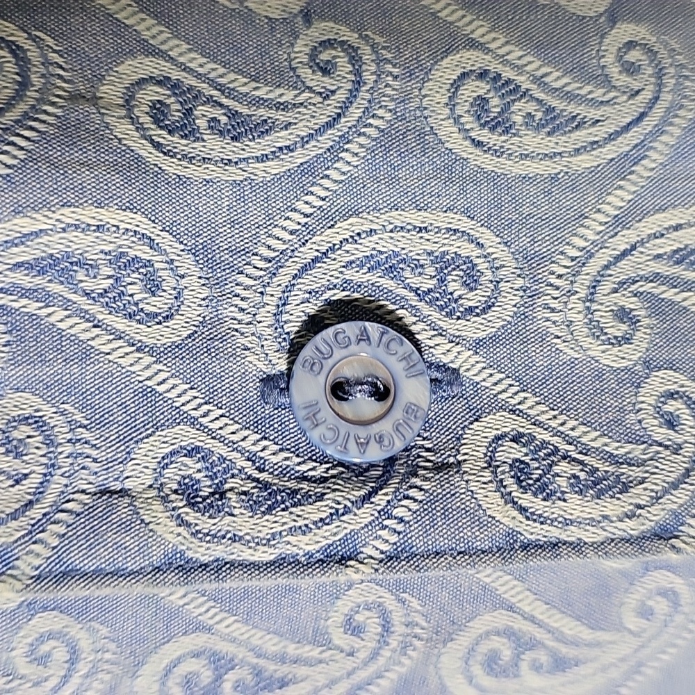 Bugatchi Blue Dress Shirt with Paisly Pattern. Size‎ Large. Contrast Cuffs - Picture 4 of 7